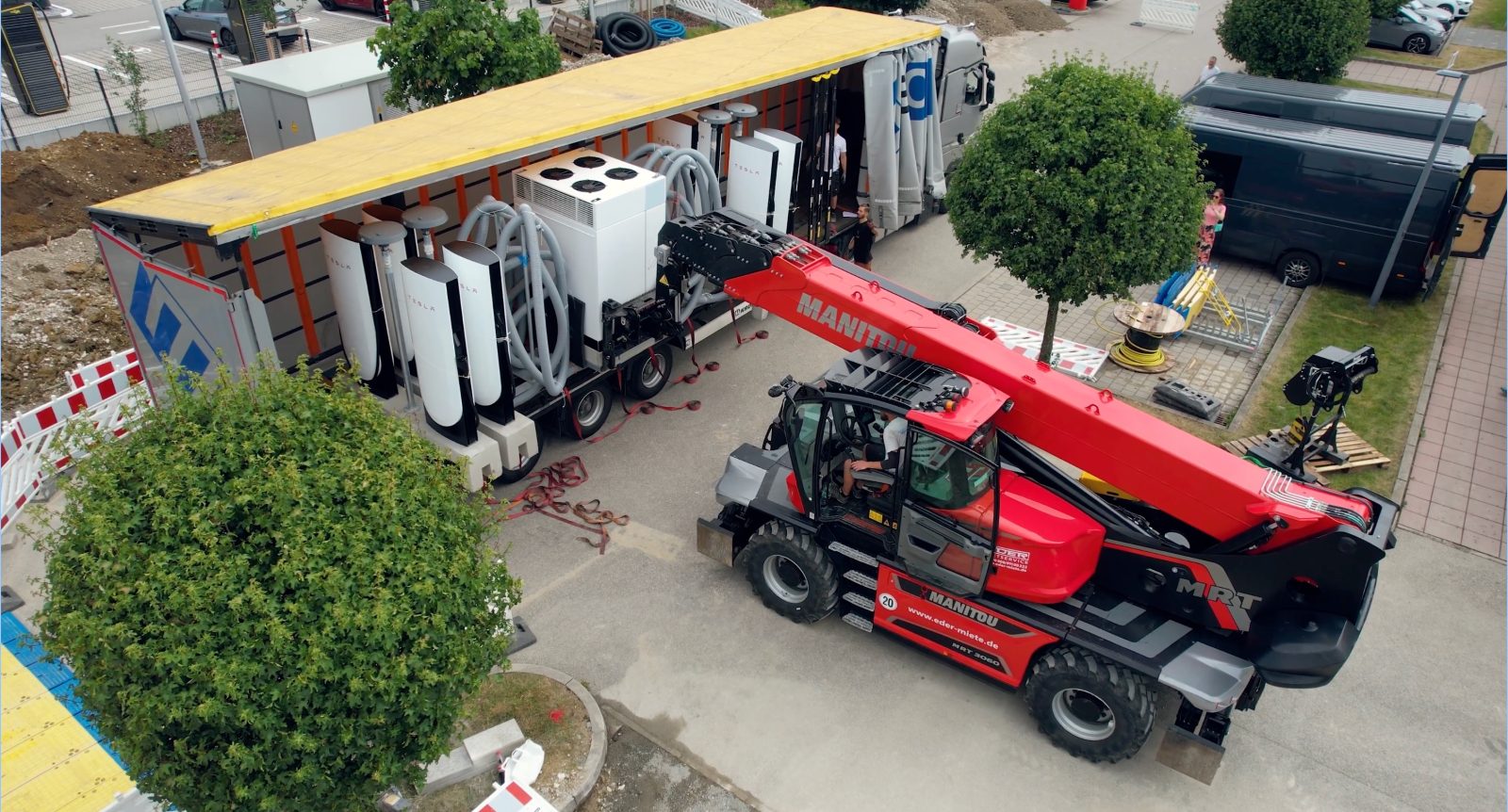 Image for Tesla’s new ‘Accordion’ Supercharger could speed up its slow buildout