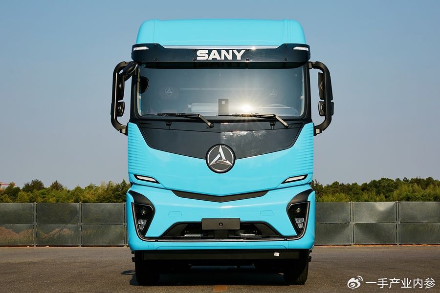 2026新能源重卡1-7月销量：三一1.4万辆，徐工第2，解放逆袭重汽 配图