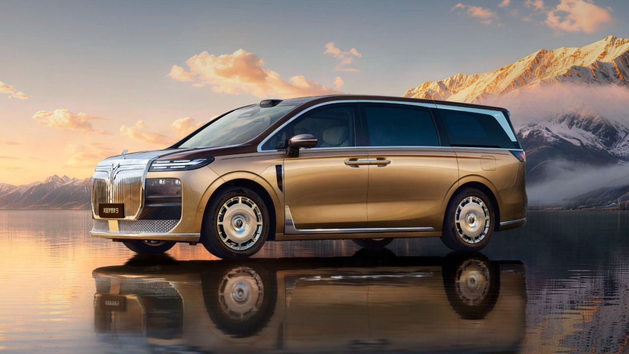 Image for Voyah launches Dream 9 in further push into premium MPV market