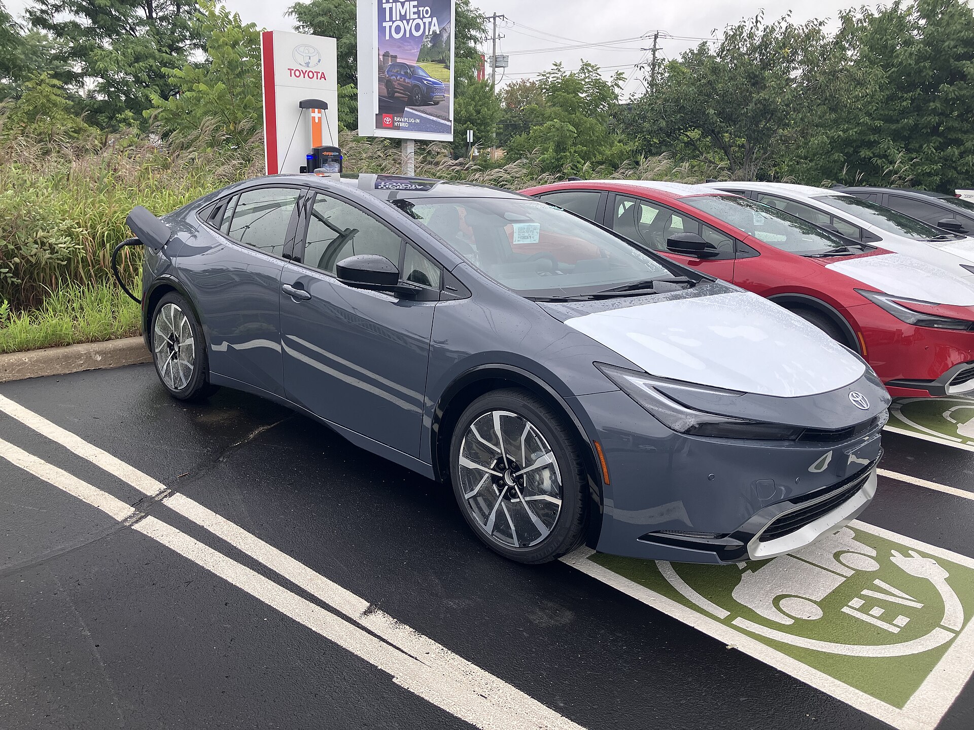 Image for EV, PHEV, or Range Extender in 2026: Why Home Charging Dictates the Real Cost